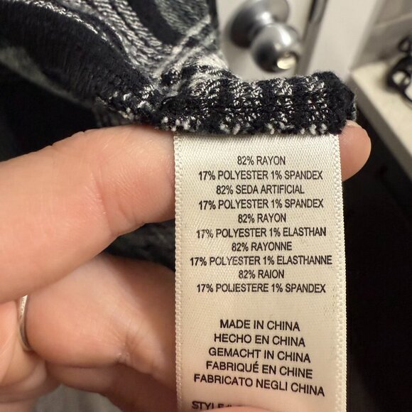 Anthropologie Cloth & stone Plaid Button Down shirt Size Medium - Picture 4 of 4